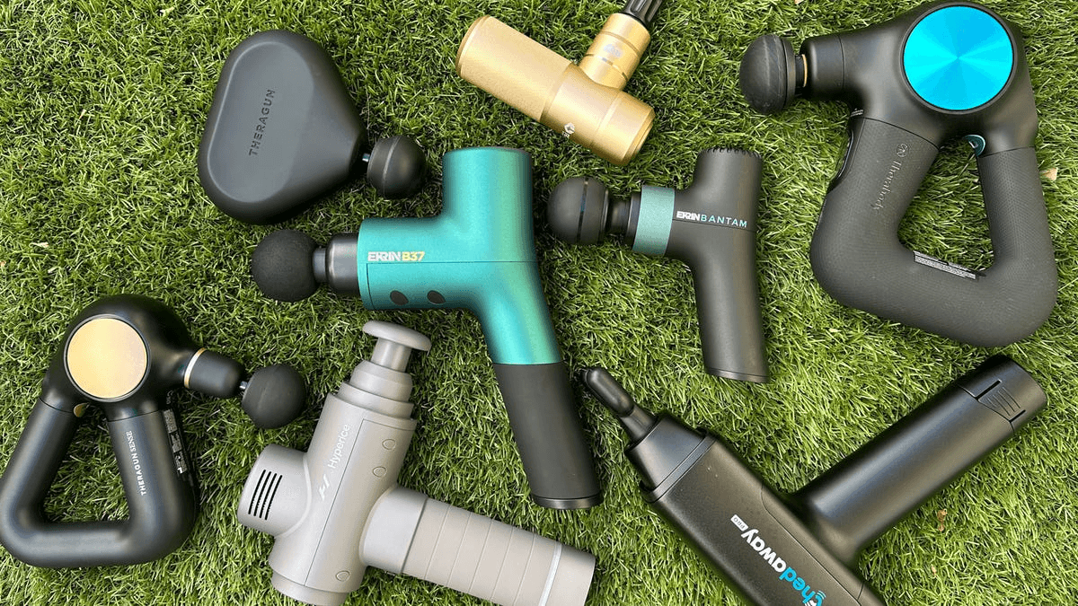 How Massage Guns and Foam Rollers Work Together